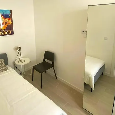 Apartmán Modern Retreat With Patio Near The Airport - Oha I Lisboa