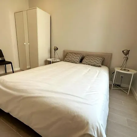 Apartmán Modern Retreat With Patio Near The Airport - Oha I *